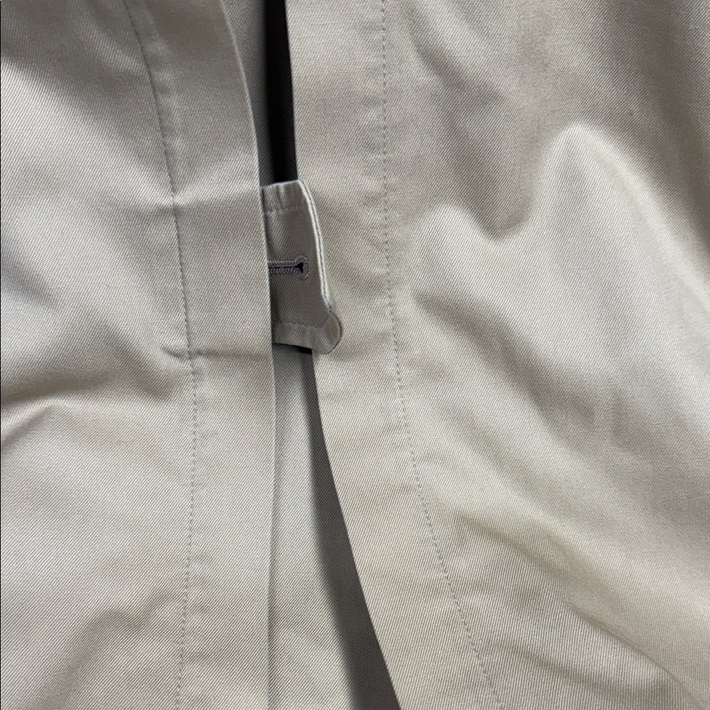 VINTAGE Burberry Beige Trench Coat for Women 10 Long - Picture 8 of 16